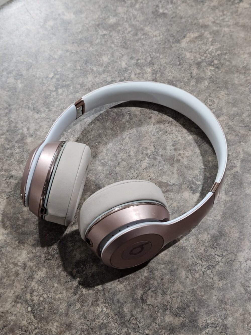 Beats Solo3 Wireless Rose Gold A1796 On-Ear Bluetooth Headphones